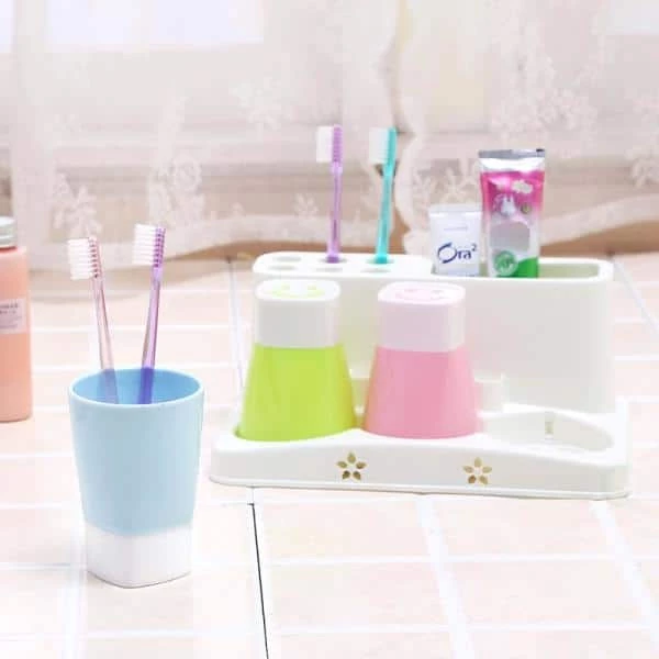 Basicwise Family Size Toothbrush and Toothpaste Holder with 3-Cups 4 Basicwise Family Size Toothbrush and Toothpaste Holder with 3-Cups - Image 4